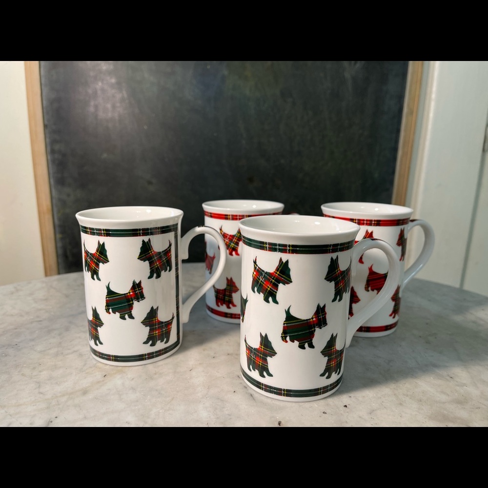Beckett and Graham “highland” holiday mugs. Set of four: 2 green 2 red